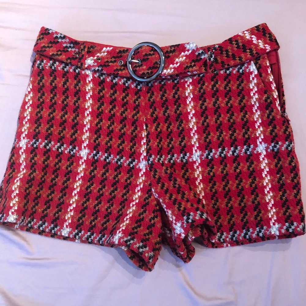 plaid red shorts
